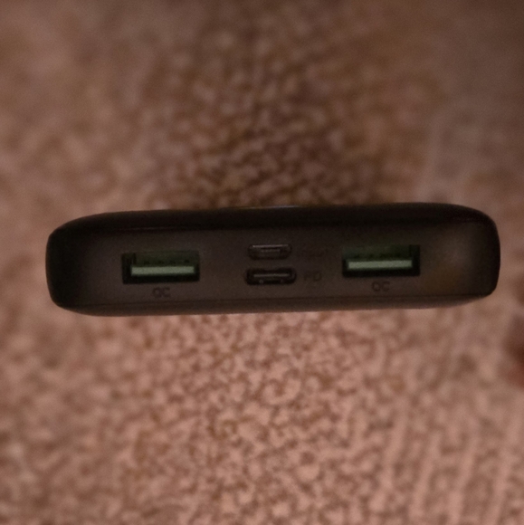 Portable Charger Power Bank 30,800mAh LCD Display Power Bank,25W PD Fast - Picture 5 of 9